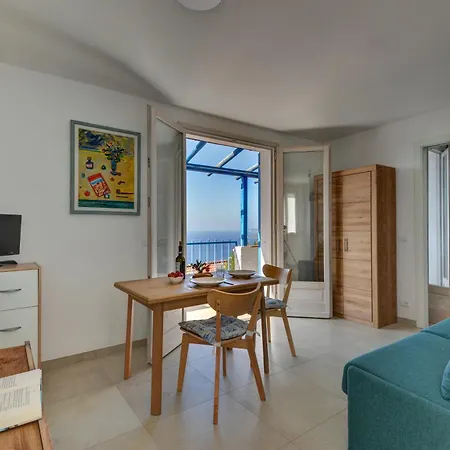 Апартаменты Bel Horizonte 7 *